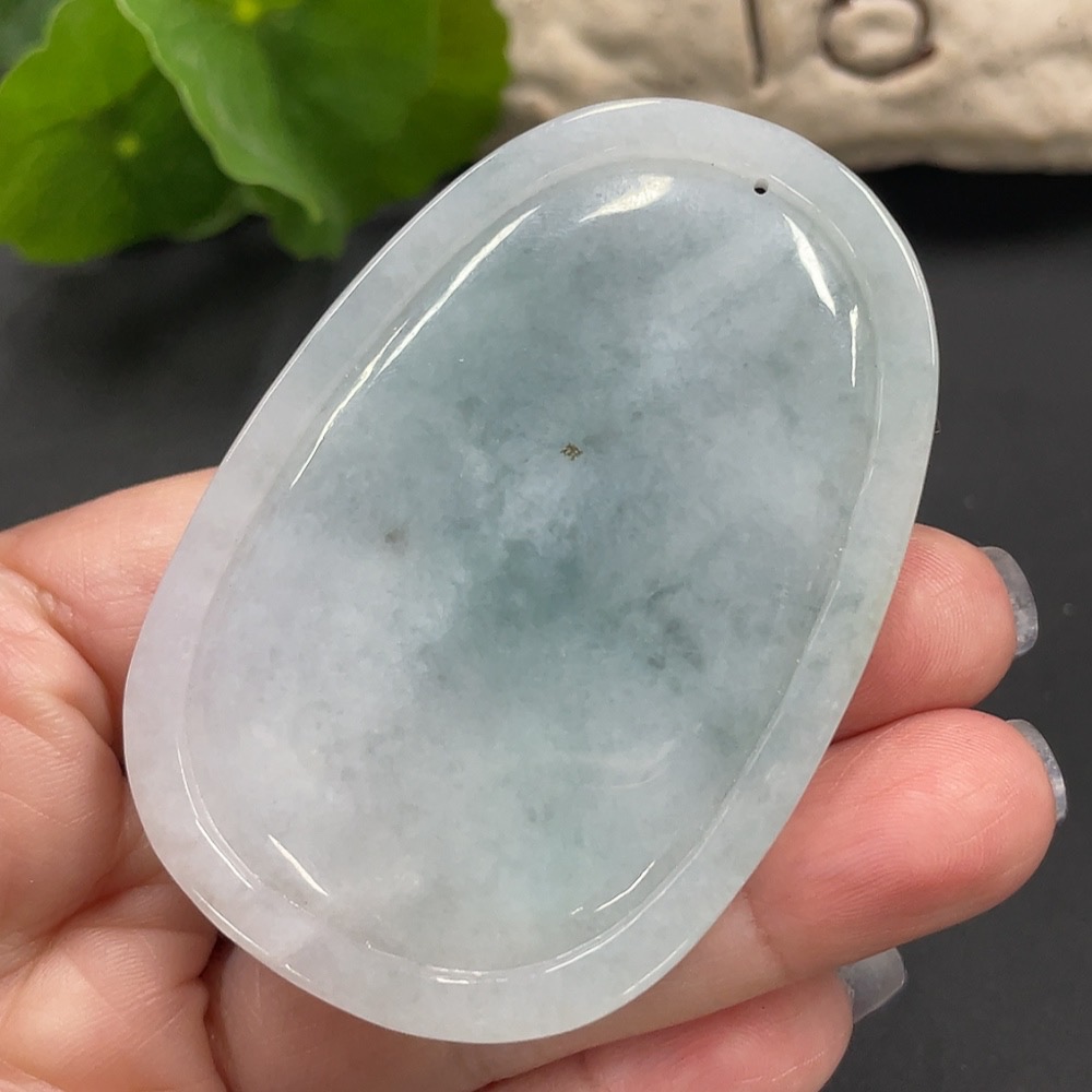 F15633255 Jadeite Guanyin Pendant Total Weight 59.450g