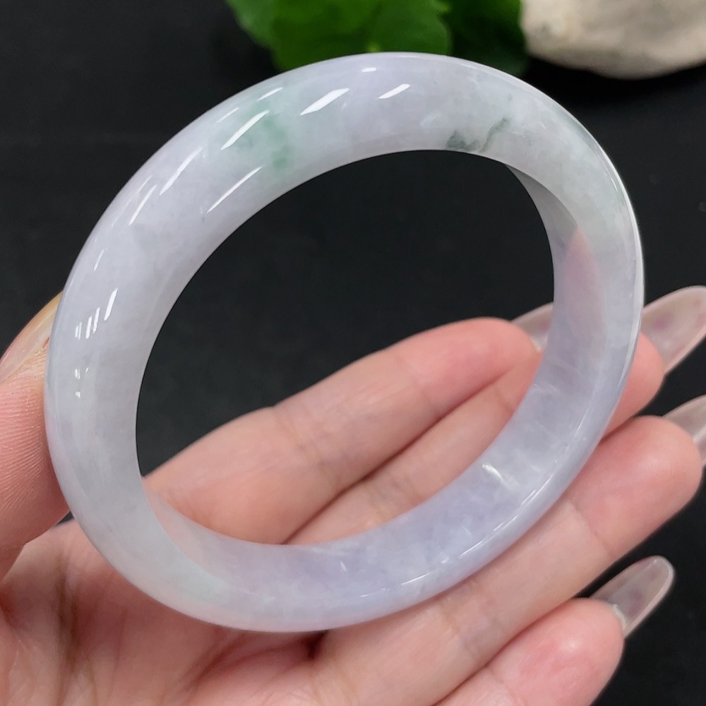 F34068830 Jadeite Round Bangle Size 58 Total Weight Approx. 56.7g (Including Other Mineral Components)