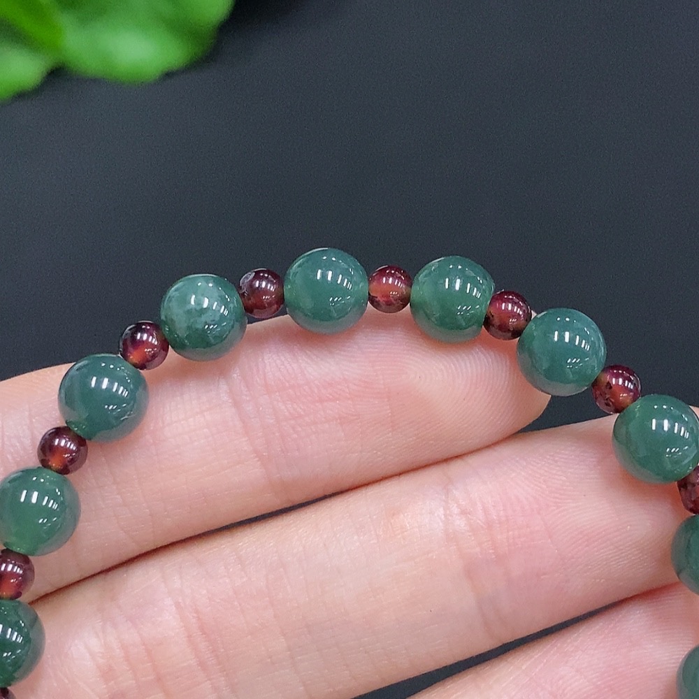 F30544517 Jadeite Bracelet Approx. 6.8mm Beads with 99% Gold Small Beads Non-Grade A Total Weight Approx. 11.44g