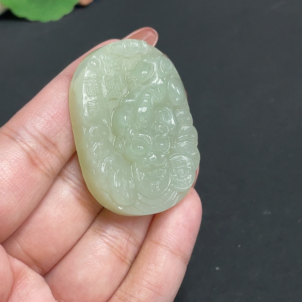 H35101314 Hetian Jade Pendant, Auspicious Beast, Total Weight Approx. 29.1g