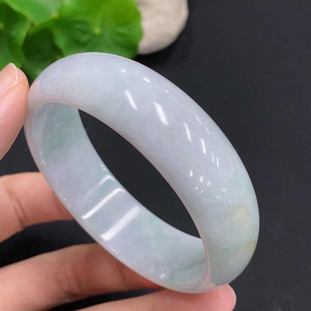 F30513919 Jadeite Round Bangle Total Weight Approx. 56.5g Size 56