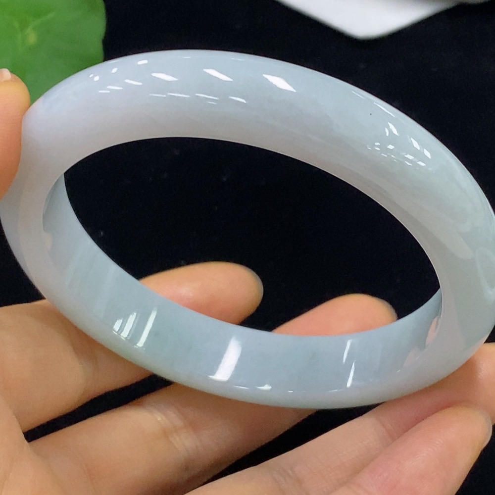 F35114433 Jadeite Round Bracelet Size 59.8 Total Weight Approx. 61.21g