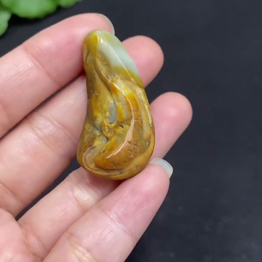 H34036532 Hetian Jade Pendant  Plenty Year after Year  Undetermined Skin Color Origin  Contains Other Mineral Components  Total Weight Approx. 11g