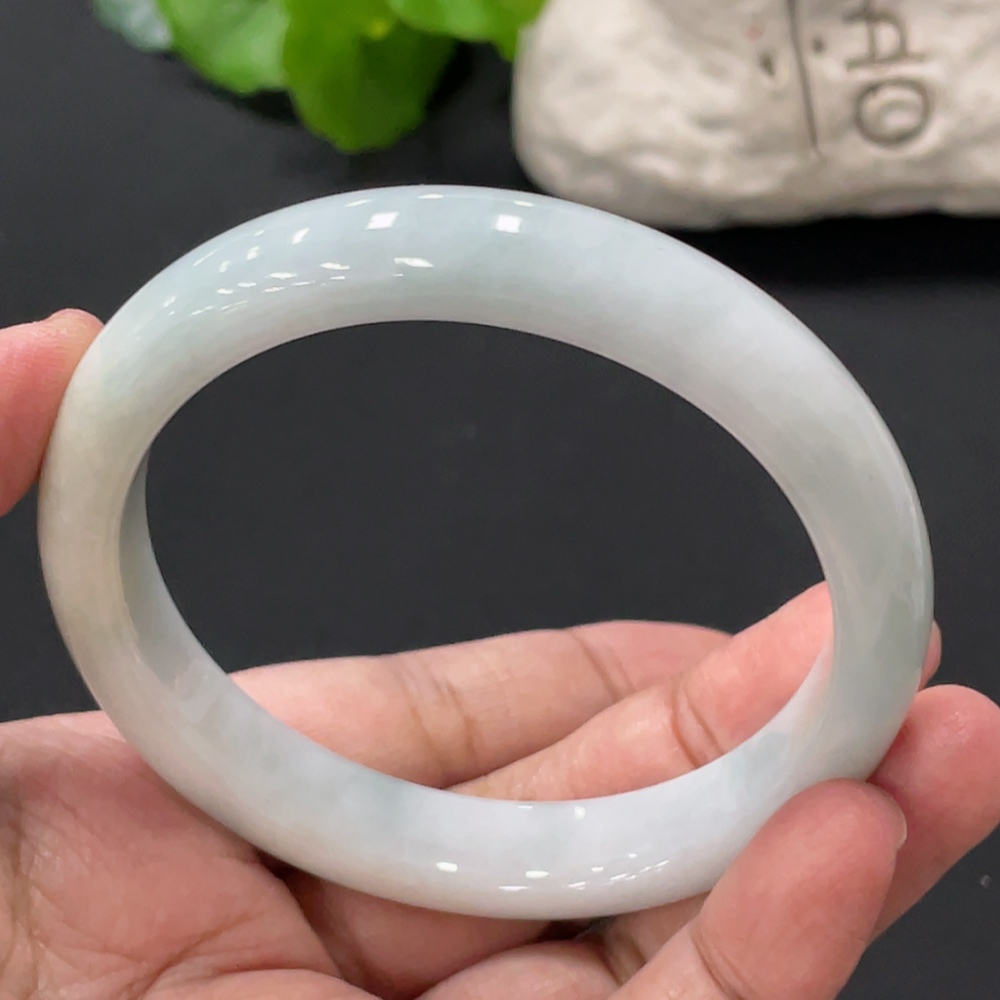 F32821224 Jadeite regular bangle