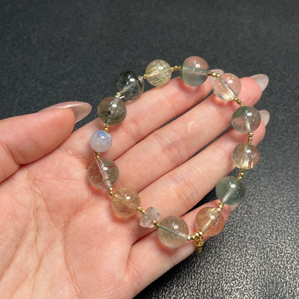 C34040368 Crystal bracelet, non-gold, total weight approx. 24.67g, size approx. 11.6mm, color origin undetermined, stones may not be natural (color, with impurities)