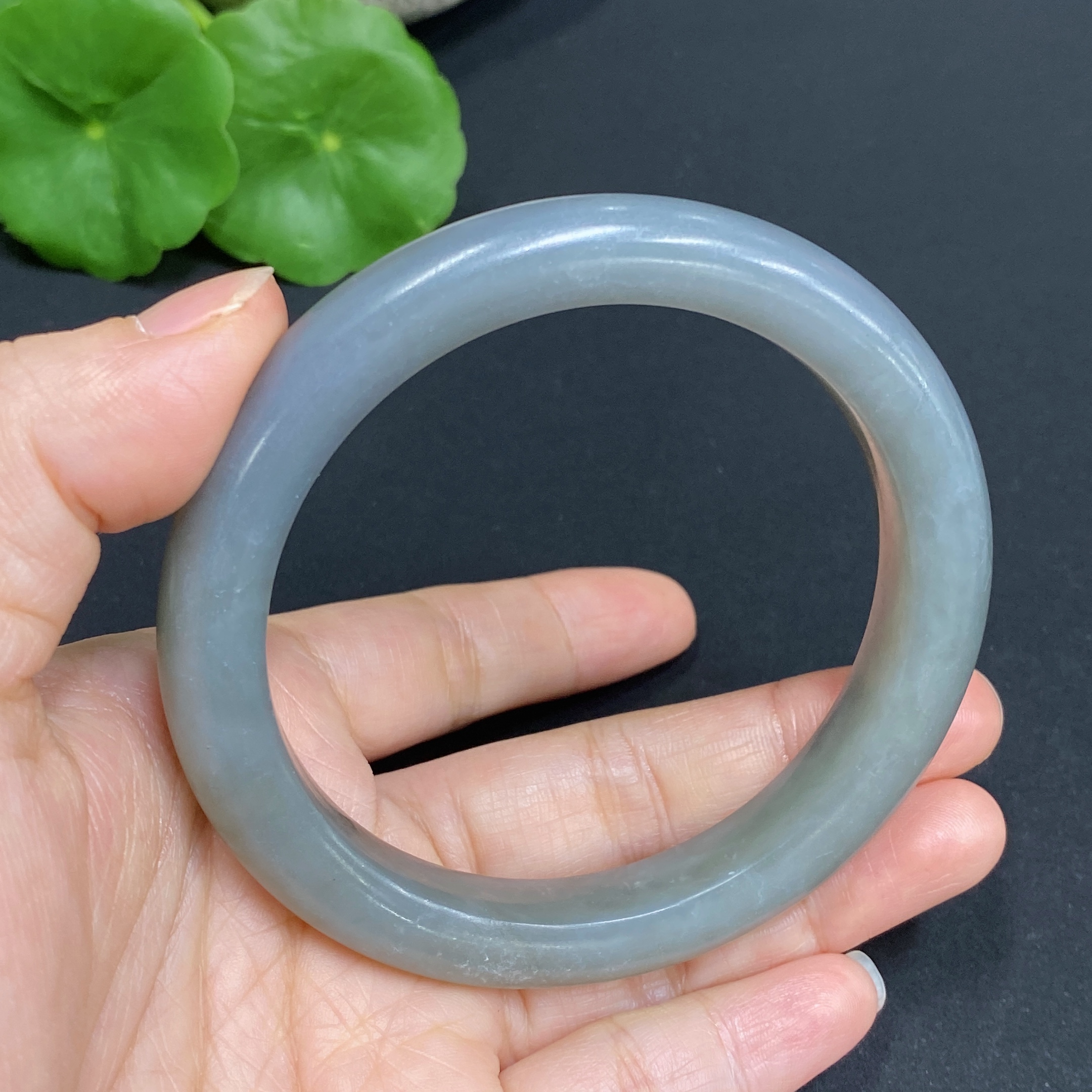 H32771658 Hetian Jade Round Bracelet Size 59.7 Total Weight Approx. 50.2g