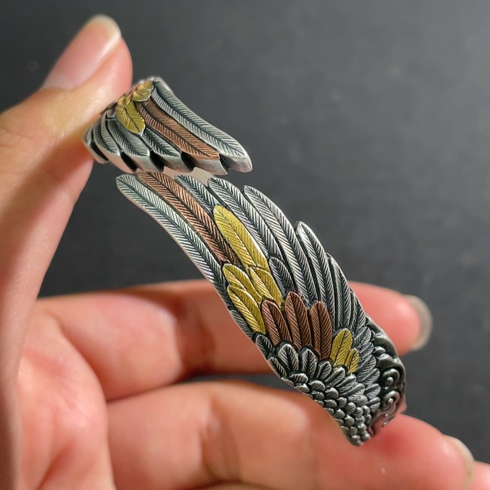 W31666169 Handmade 999 Pure Silver Inlaid with Auspicious Clouds and Crane Feathers Pattern Bracelet Weighing Approximately 71.7 Grams, Miscellaneous