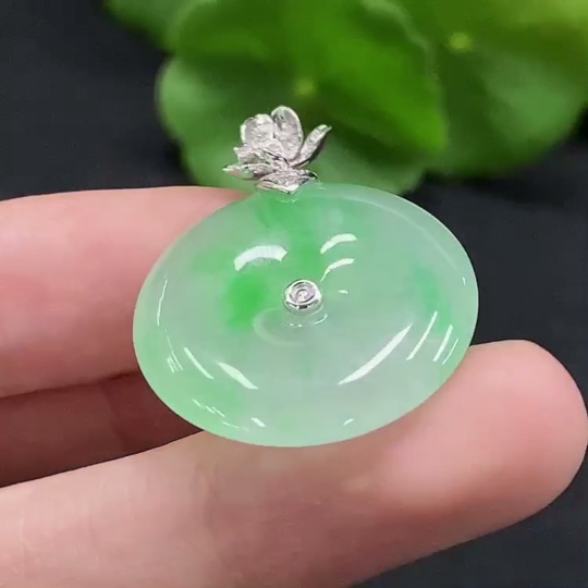 F33947176 Jadeite Safety Buckle Pendant 18K Gold Total Weight Approx. 5.9g (With Diamond Accents)