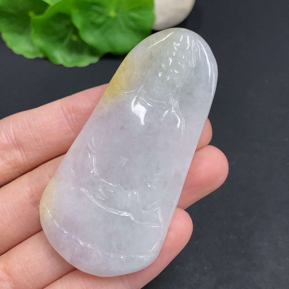 F31687890 Jadeite Guanyin Pendant