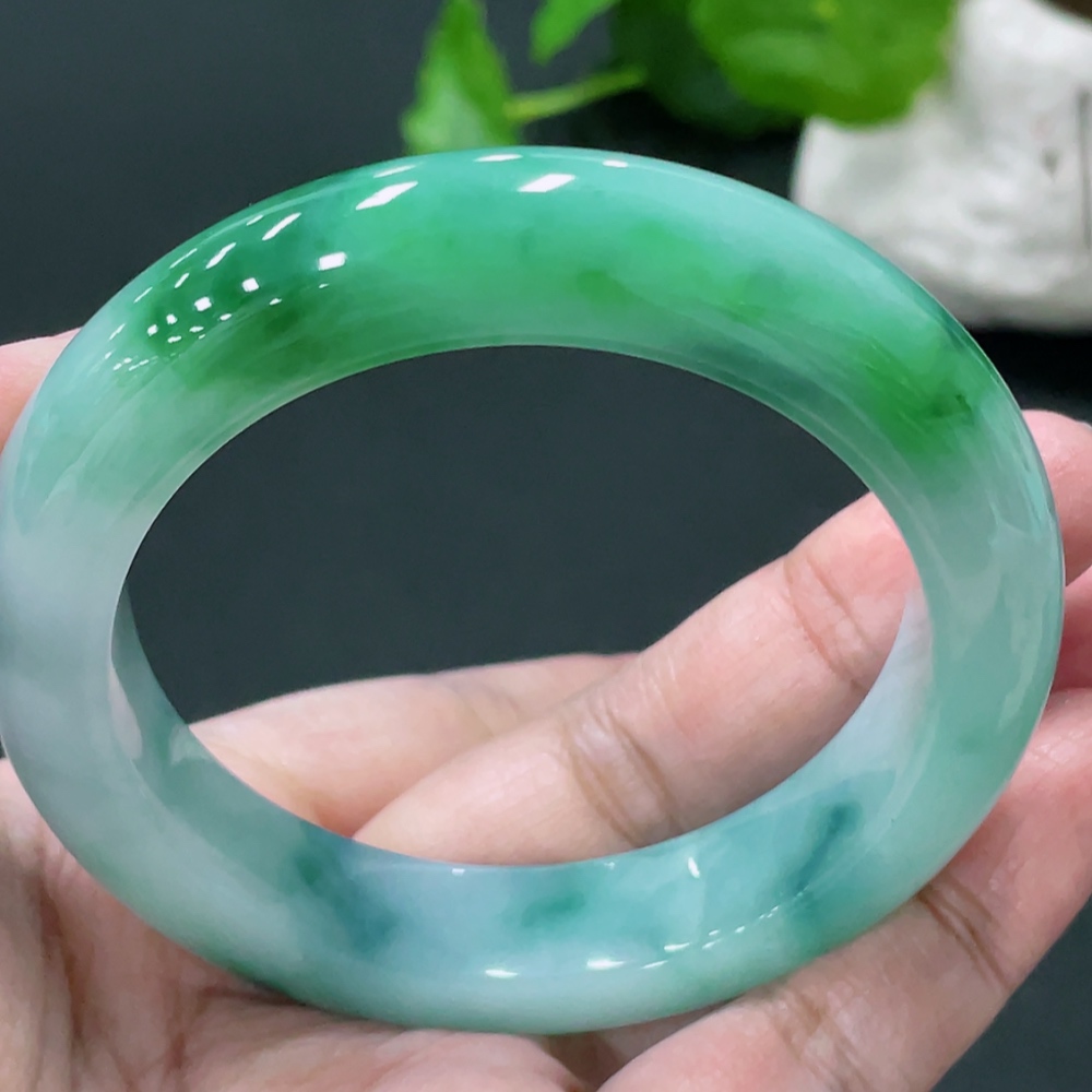 F33935186 Jadeite Round Bangle, Total Weight Approx. 67.8g, Size 54