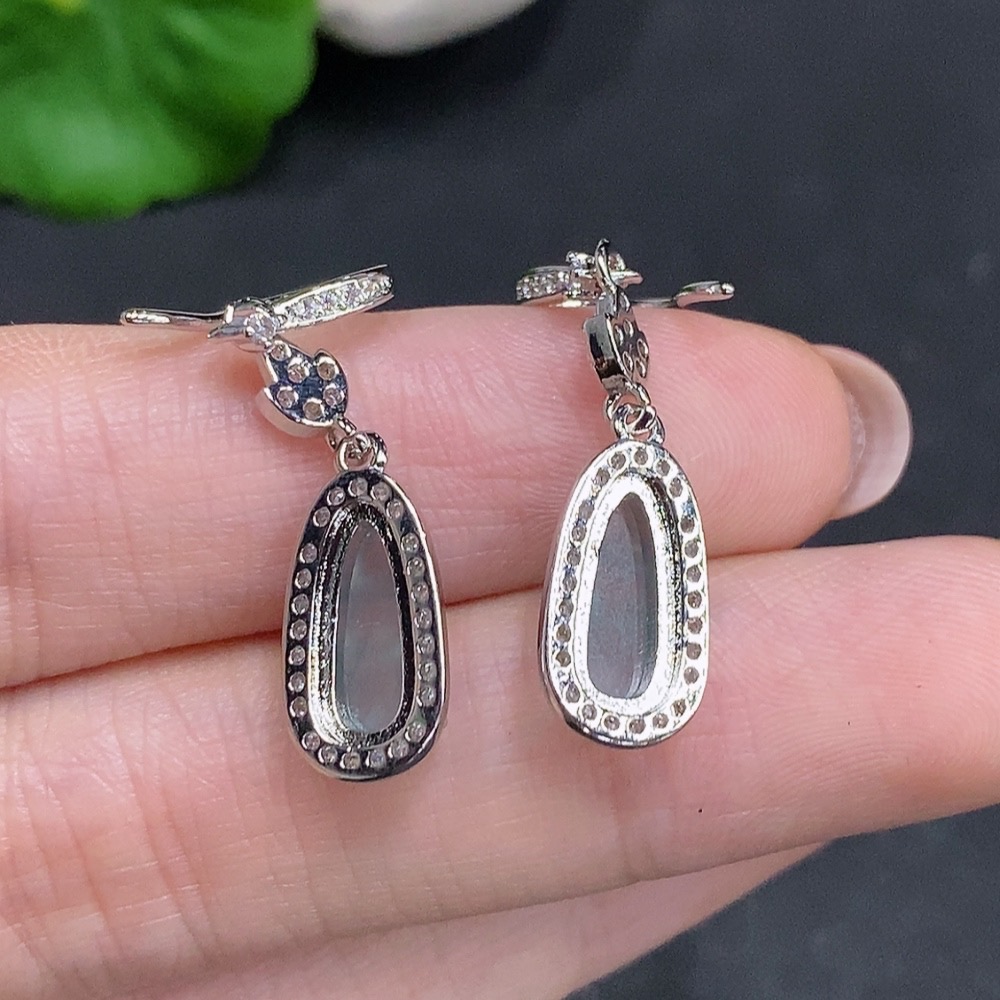 F34035128 Jadeite Blessing Bean Inlaid Earrings Non-Gold Inlaid Total Weight About 3.1g