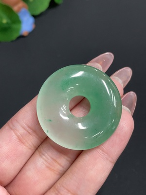 H26015631 African Emerald (Dulong Jade) Pendant - Donut