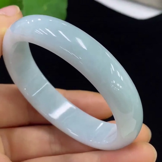 F35133624 Jadeite Concubine Bangle Size 54.6/47.8 Total Weight Approx. 43.62g