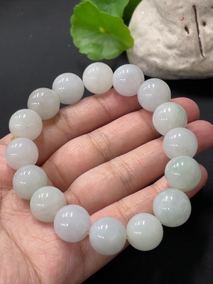 F35147315 Jadeite Bracelet Approx. 13.7mm Beads Total Weight Approx. 65.5g