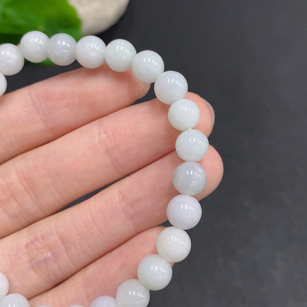 F35078371 Jadeite bracelet, total weight about 17.1g, size about 7.1mm