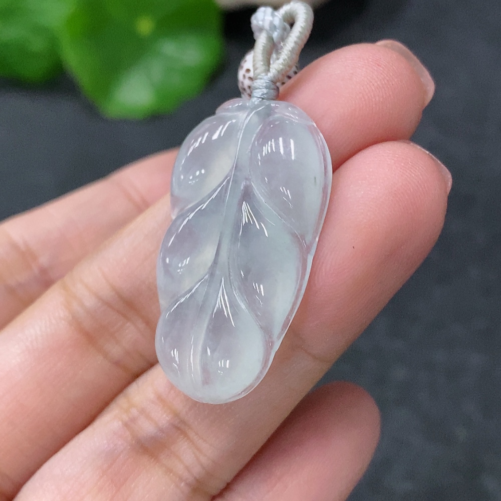 F34955078 Jadeite Pendant Leaf Total Weight Approx. 5.74g with Rope