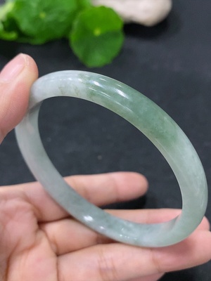 F31661628 Jadeite Round Bangle Bracelet, Inner Diameter 56.8mm, Total Weight Approximately 26.9g