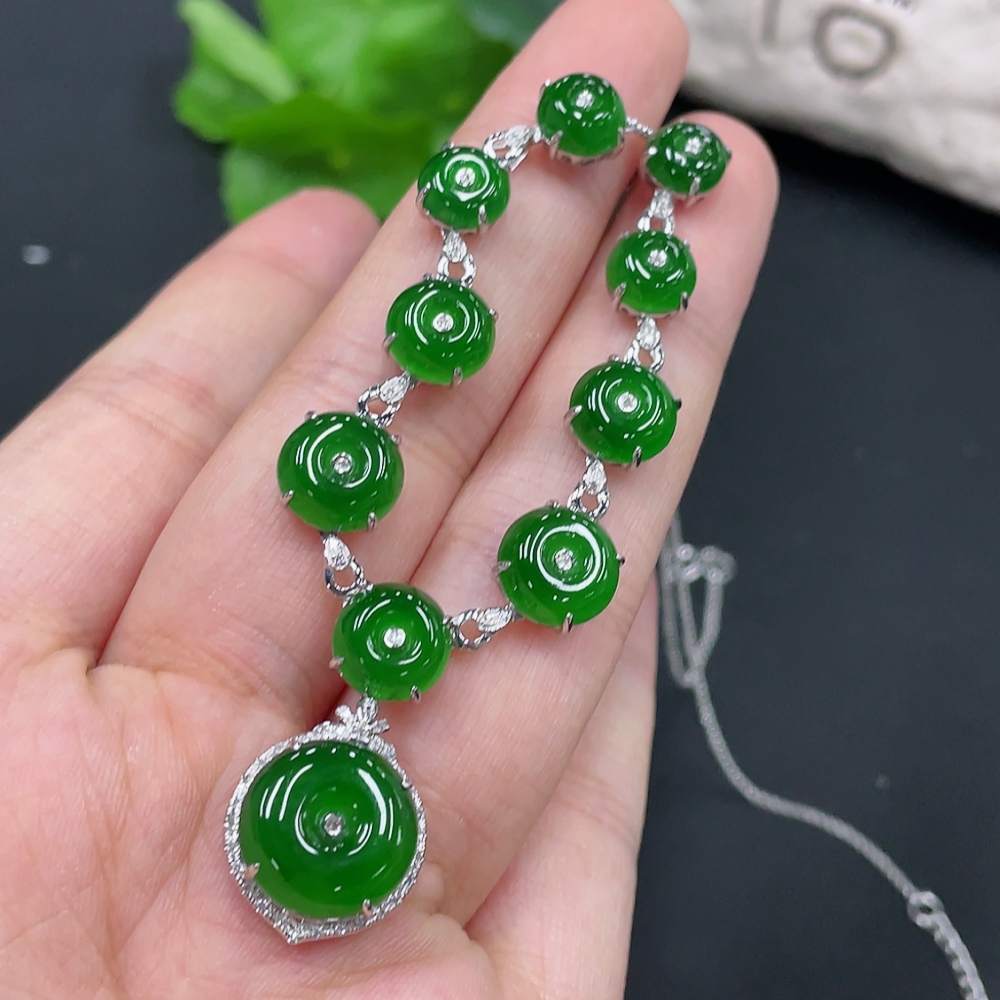 F24788713 Jadeite Inlaid Piece, Chain Body 18k, Total Weight Approx. 11.04g