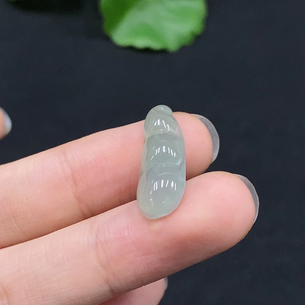 F29408465 Jadeite Blessed Bean Inlay Piece, Total Weight Approx. 1.43g