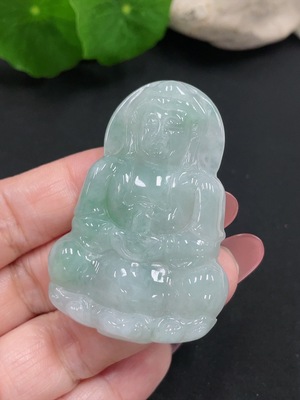 F34012586 Jadeite Guanyin Pendant, Total Weight Approximately 22.6g