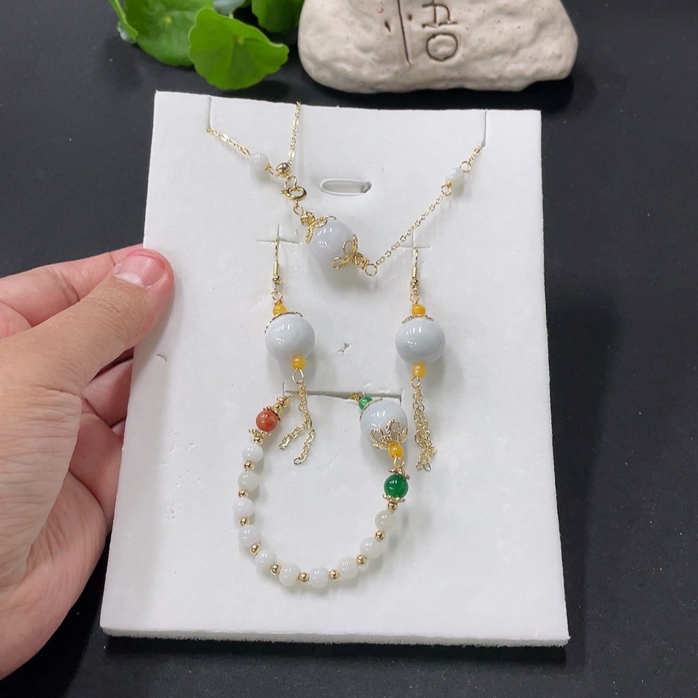 F33876019 Jadeite Single Bead Inlaid Pieces Sell as a Lot Non-Gold Inlaid