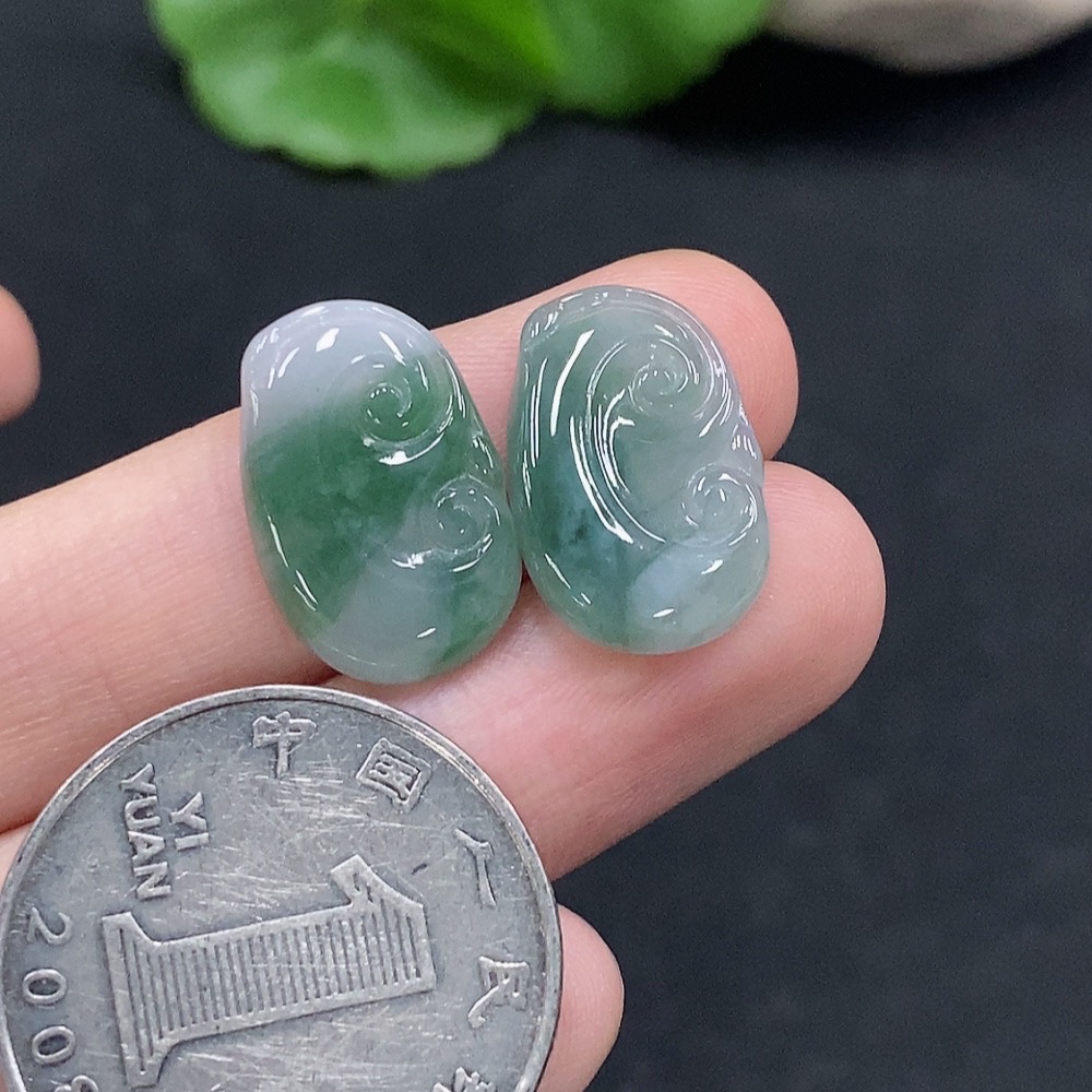 F34075294 Jadeite Ruyi Inlaid Pieces Sell as a Lot