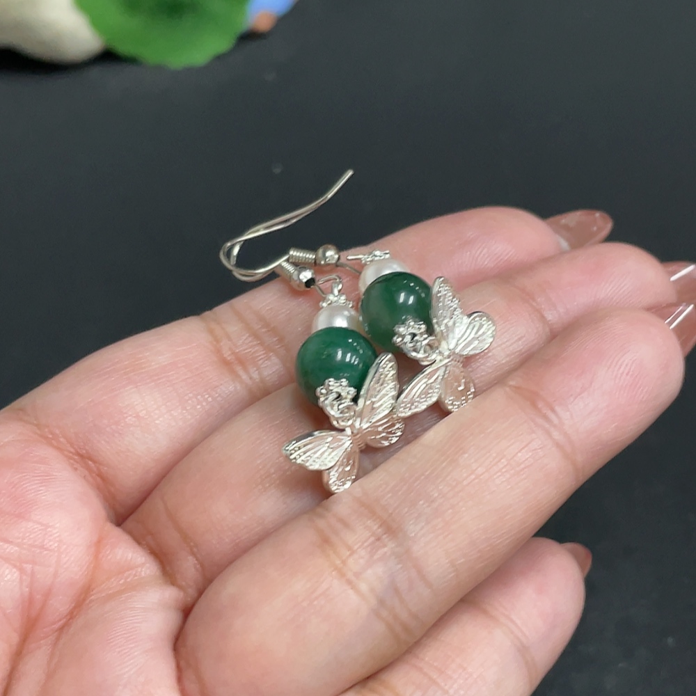 H34010710 African Emerald (Dulong Jade)