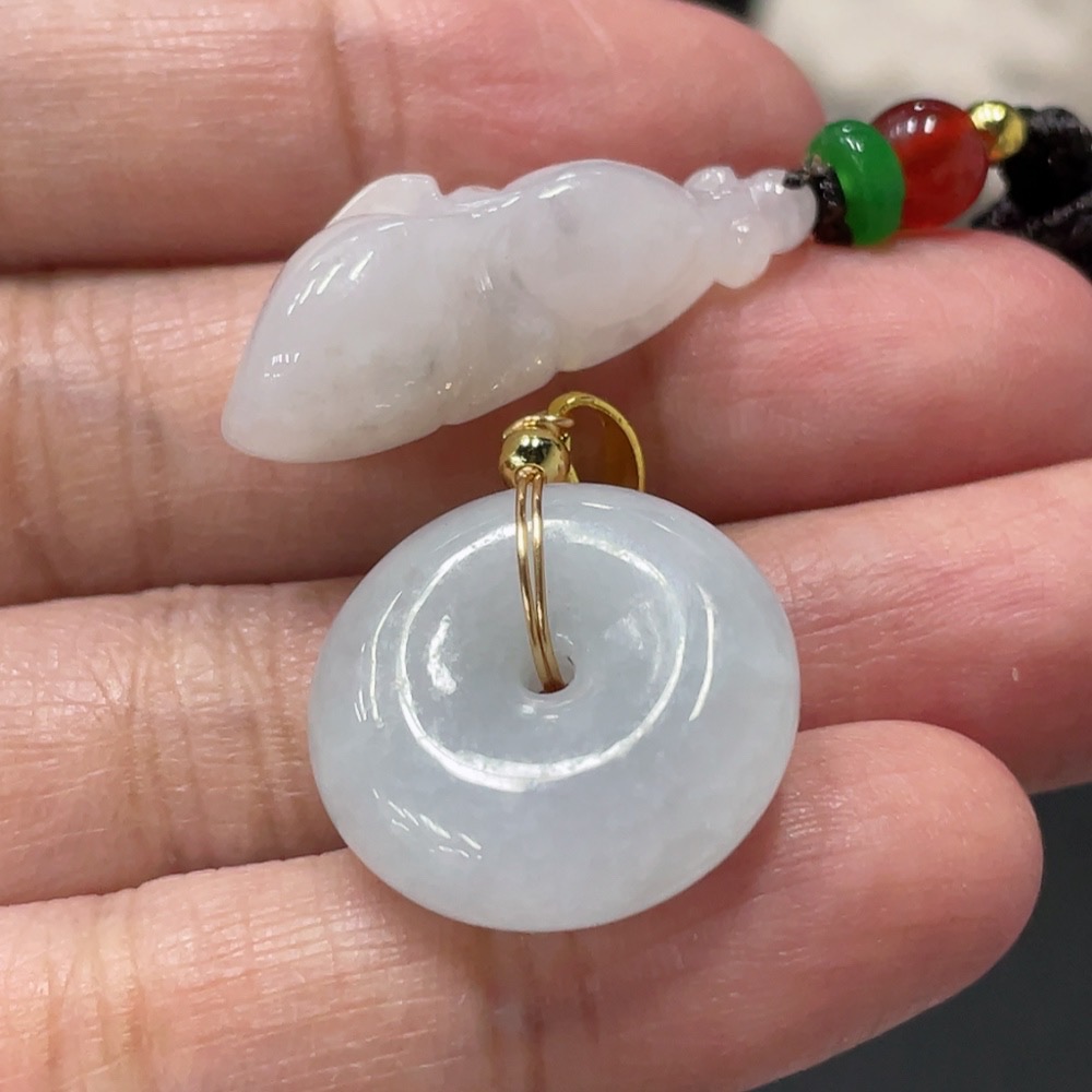 F35081683 Jadeite Pendant Sell as a Lot Non-Gold Beads Non-A