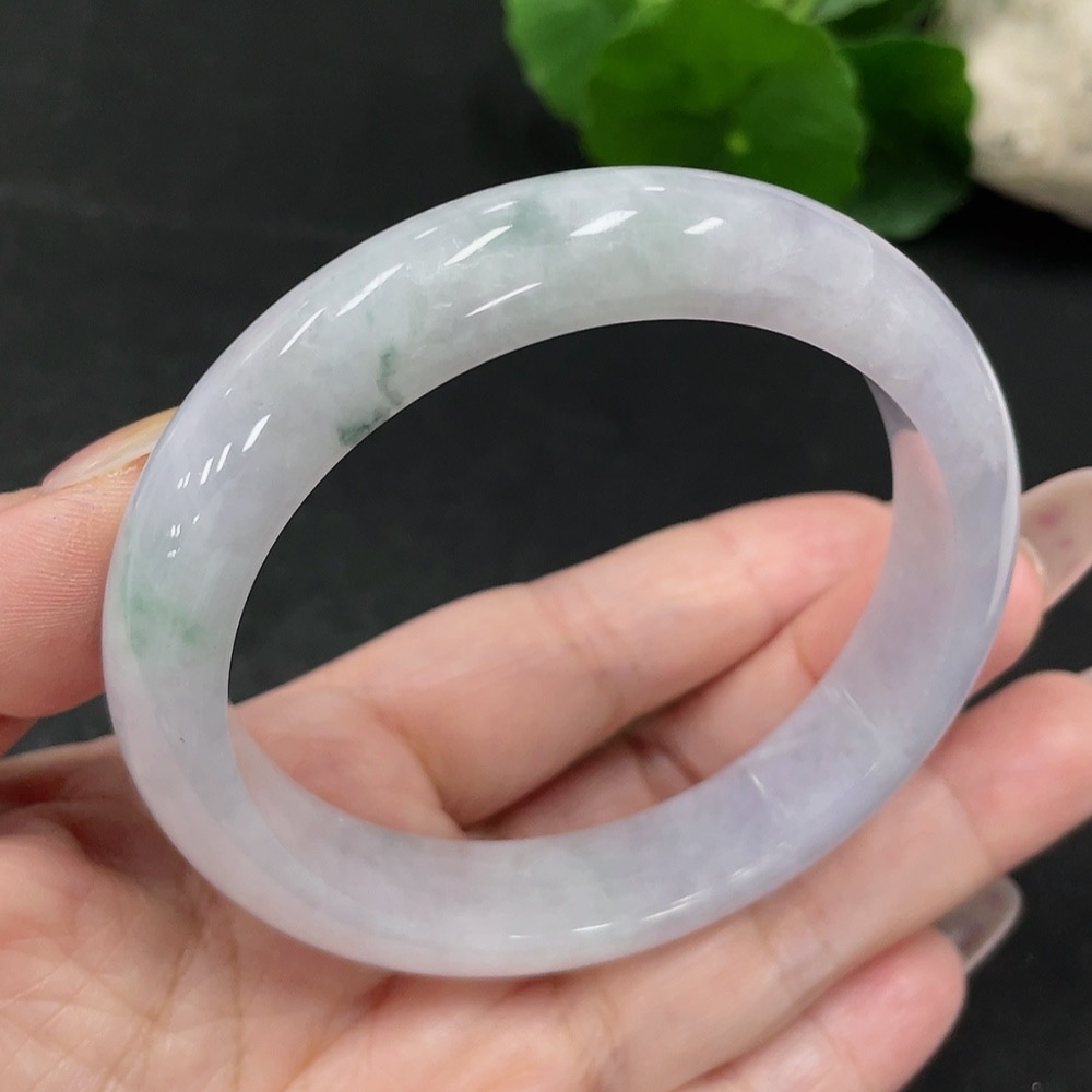 F34068830 Jadeite Round Bangle Size 58 Total Weight Approx. 56.7g (Including Other Mineral Components)