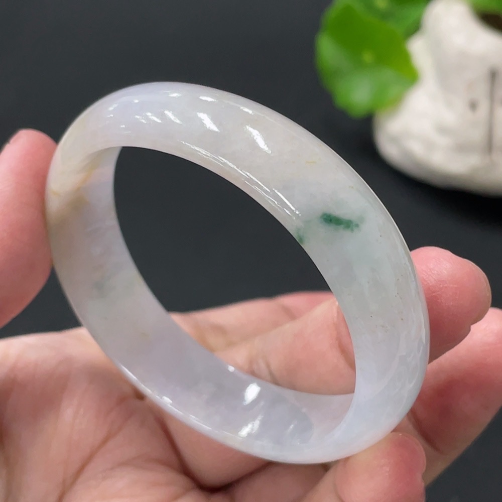 F35108816 Jadeite Concubine Bracelet Size 51.8/45.2mm Total Weight Approx. 33.74g