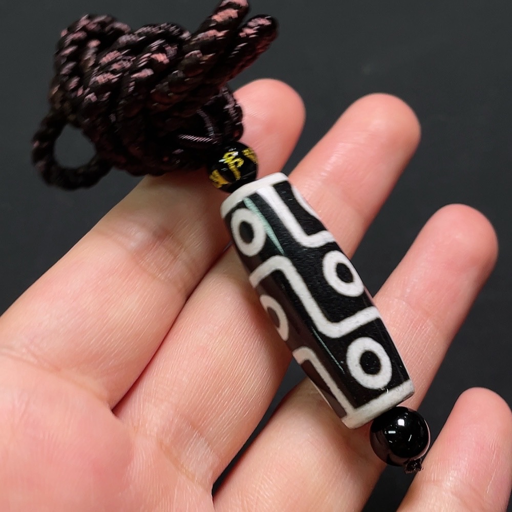 W32763500 Dzi bead pendant (Total weight with rope approx. 19.20g, size approx. 38.4mm)