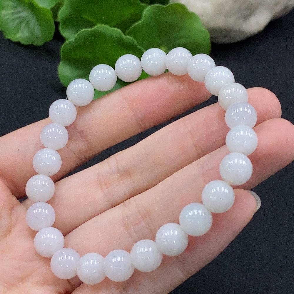 F35113955 Jadeite bracelet, approx. 7.8mm beads, total weight about 20.27g