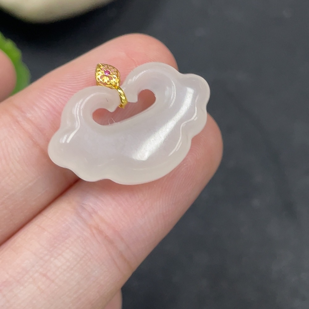 H36259531 Hetian Jade Pendant Ruyi 18k Gold Total Weight Approx. 2.7g