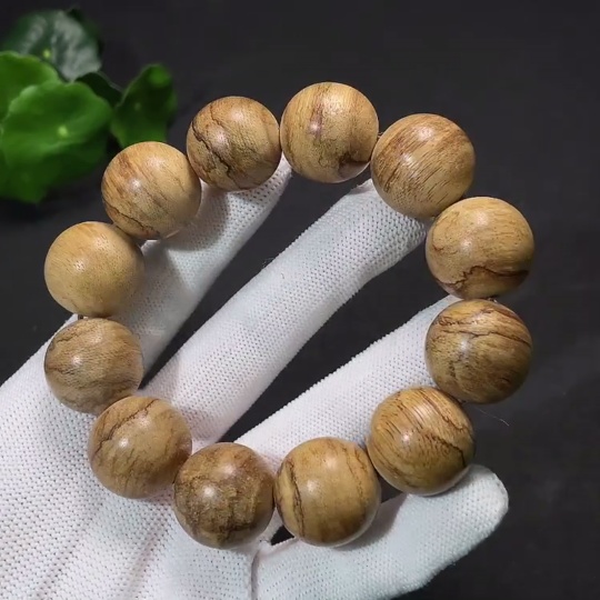 W34987437 Agarwood Bead Bracelet (Approx. 26g Total Weight, 20.3mm Bead Size)