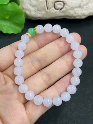 F46571602 翡翠手串 无印记测金含量99% 货品总重约17.5g  卡7.4mm左右