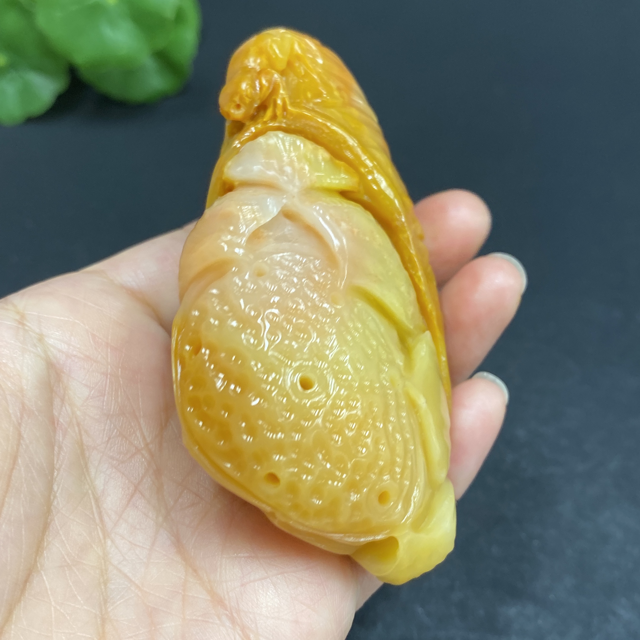 H30505426 Shoushan Stone Handheld Piece  'Flowers Blooming and Wealth Flourishing'  Total Weight Approx. 157.8g