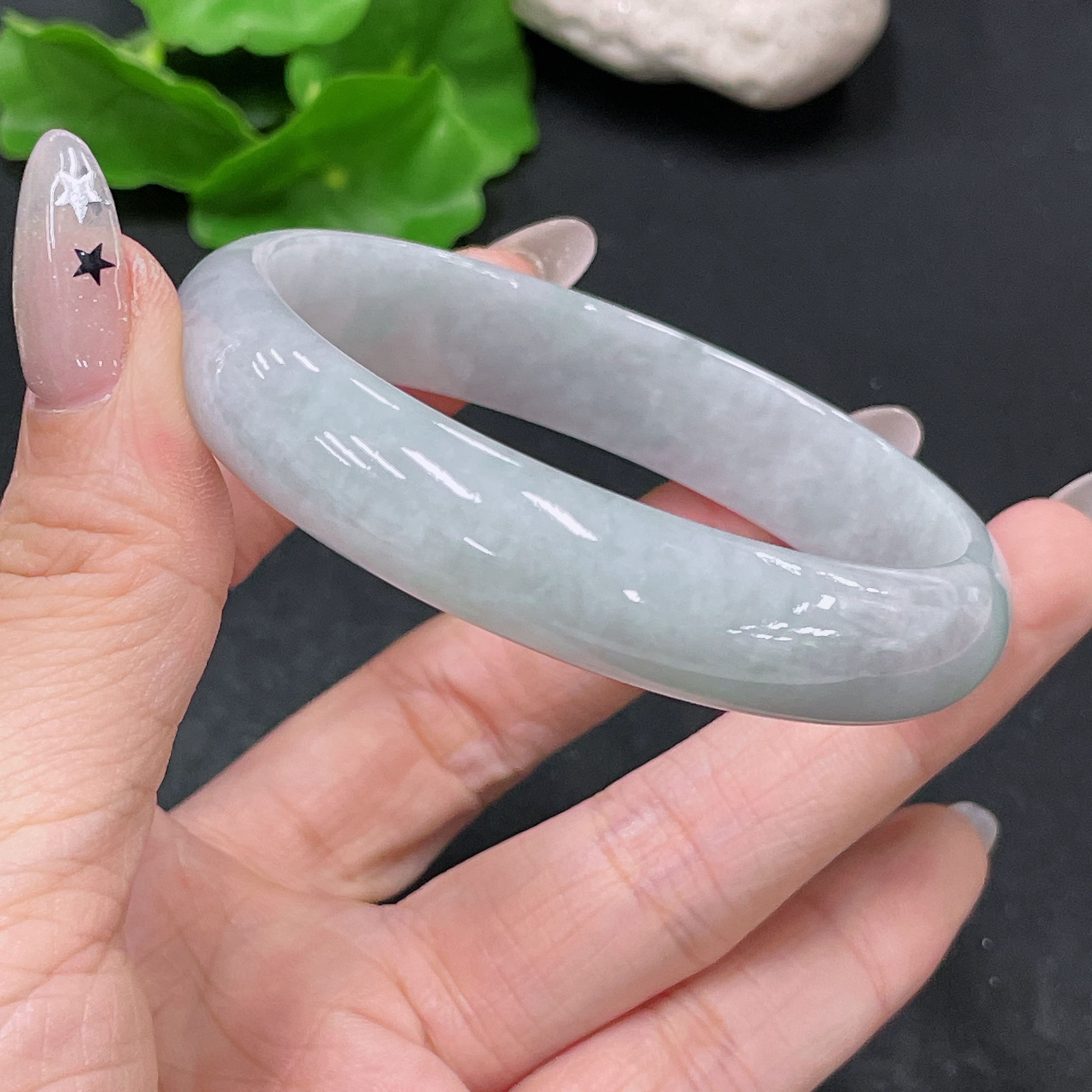 F35104714 Jadeite Round Bangle Size 58.2 Total Weight Approx. 42.6g