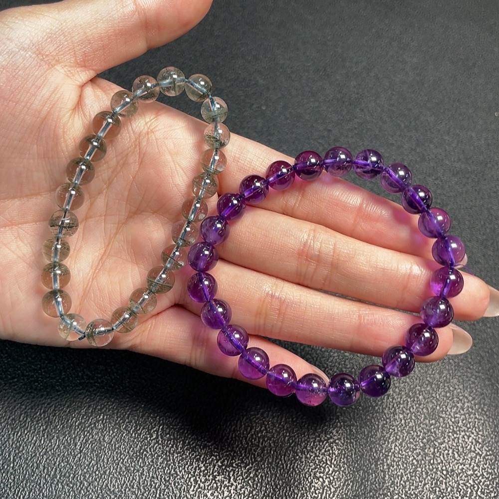 C34952443 Crystal Bracelet with Visible Organic Matter, Total Weight Approx. 29.01g, Sell as a Lot