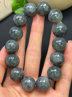 H46603792 和田玉手串 卡16mm 总重约88.05g