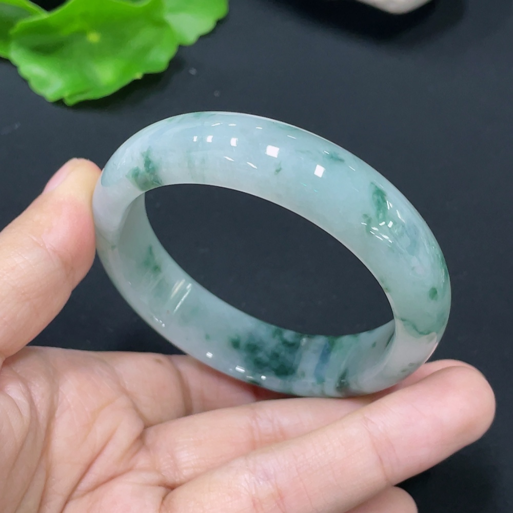 F31674043 Jadeite Concubine Bracelet Size 53.4/48.6 Total Weight Approx. 42.54g