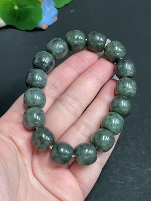 H28234112 Hetian Jade Bracelet, approx. 13.5mm beads, total weight about 73.9g