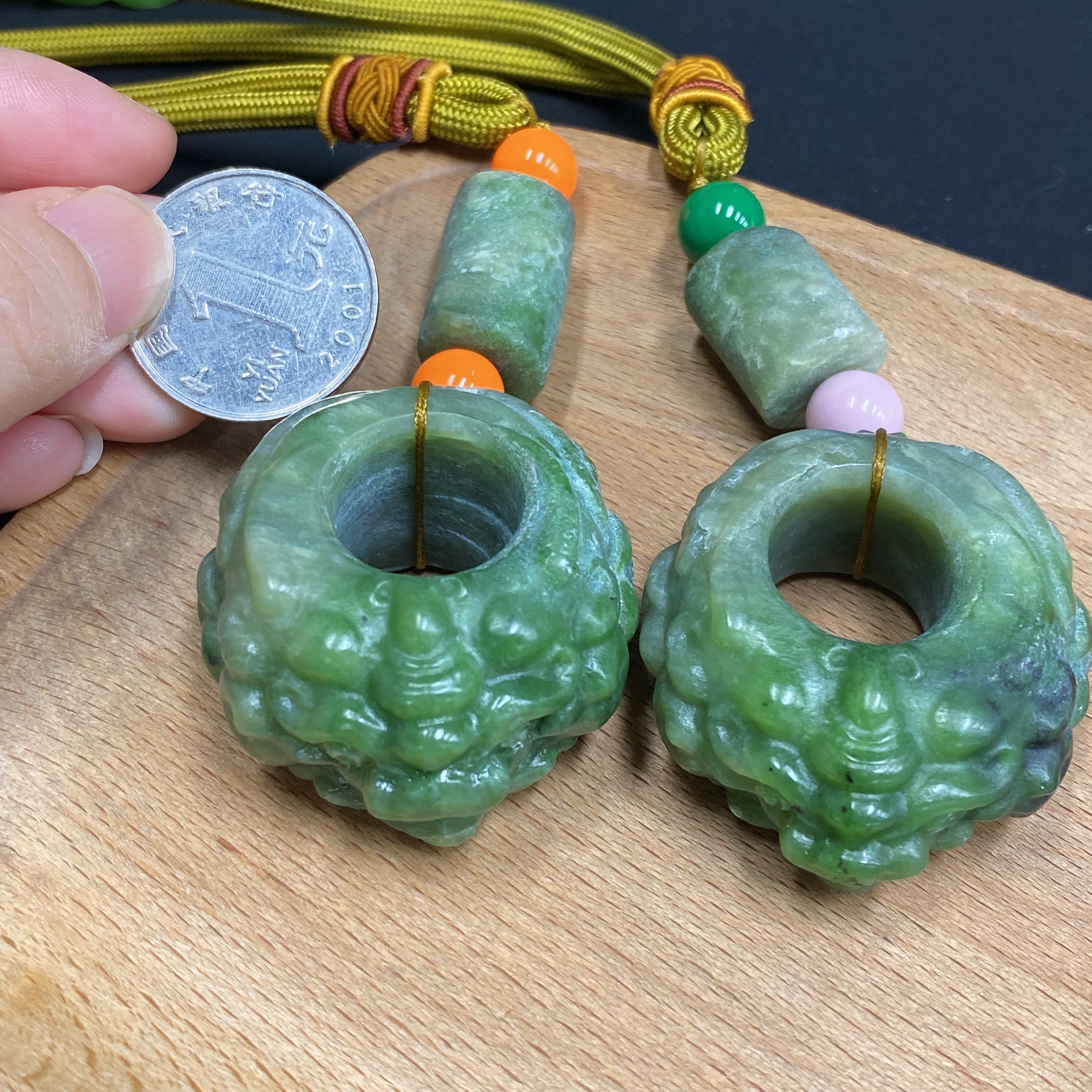 H34986265 Hetian Jade Handheld Piece - Auspicious Beast Ring