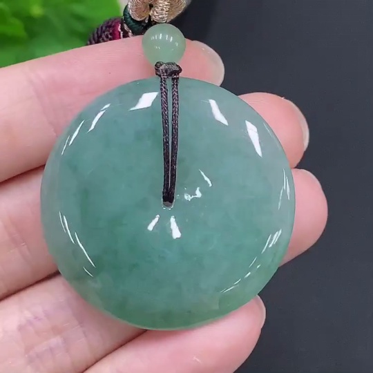 F28271430 Jadeite Safety Buckle with a total product weight of approximately 20.6 grams (including rope weight)