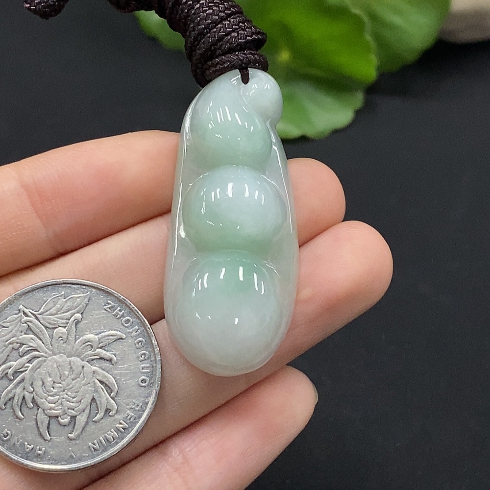 F35114852 Jadeite Lucky Bean Pendant, Total Weight Approx. 12.7g