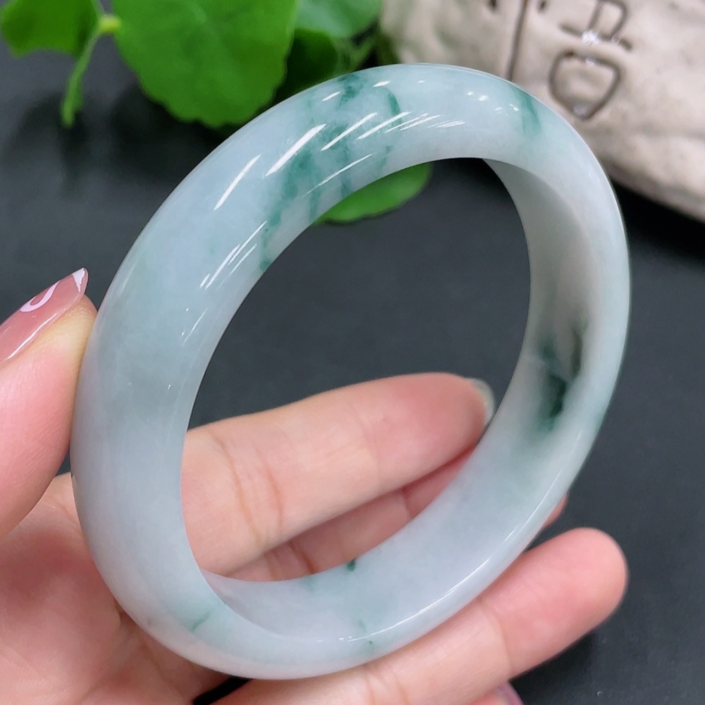 F20243106 Jadeite Bangle 59.3mm 68.074g