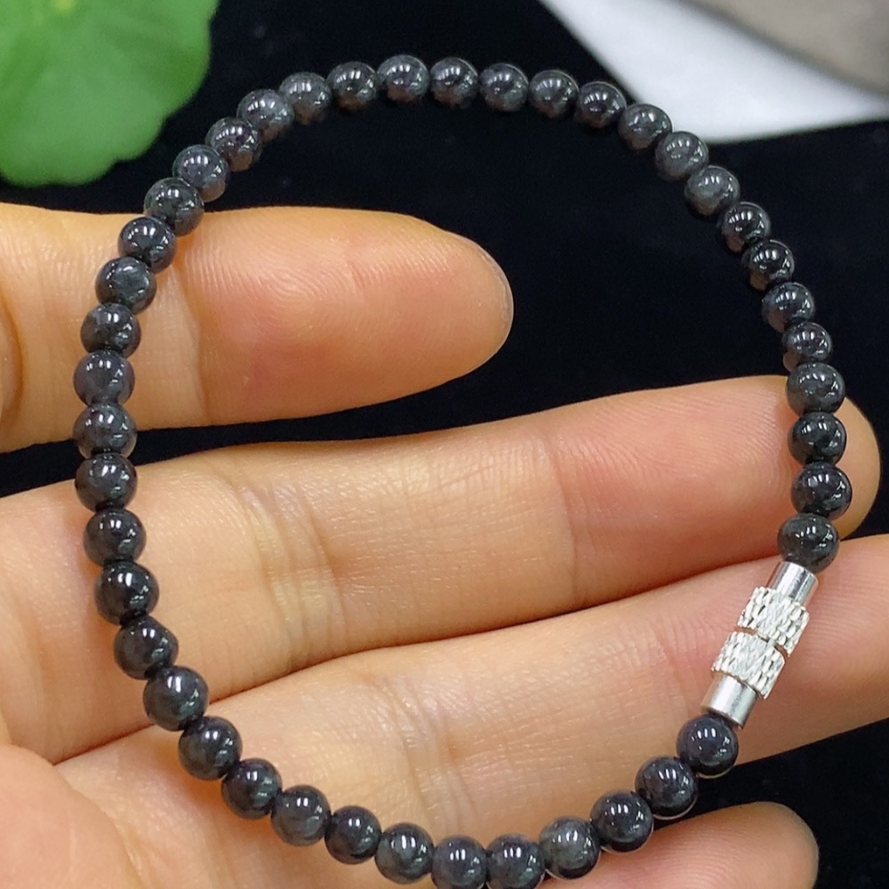 F35094019 Jadeite Bracelet/Ruyi Pendant Sell as a Lot Non-Gold