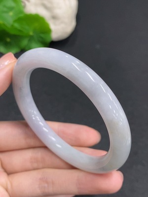 F34077177 Jadeite Round Bangle Total Weight Approximately 46g Size 56.8 Contains A Small Amount Of Colored Polishing Powder