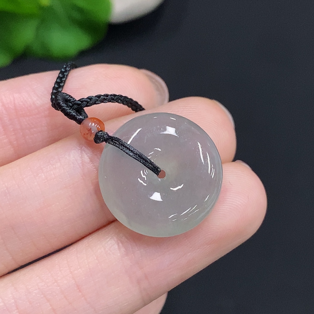 F35124944 Jadeite Peace Knot with Cord, Total Weight Approx. 5g