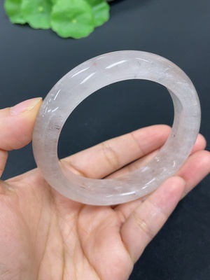 H42052568 非洲翠（独龙玉）正圈手镯    圈口58.3     货品总重约59.8g