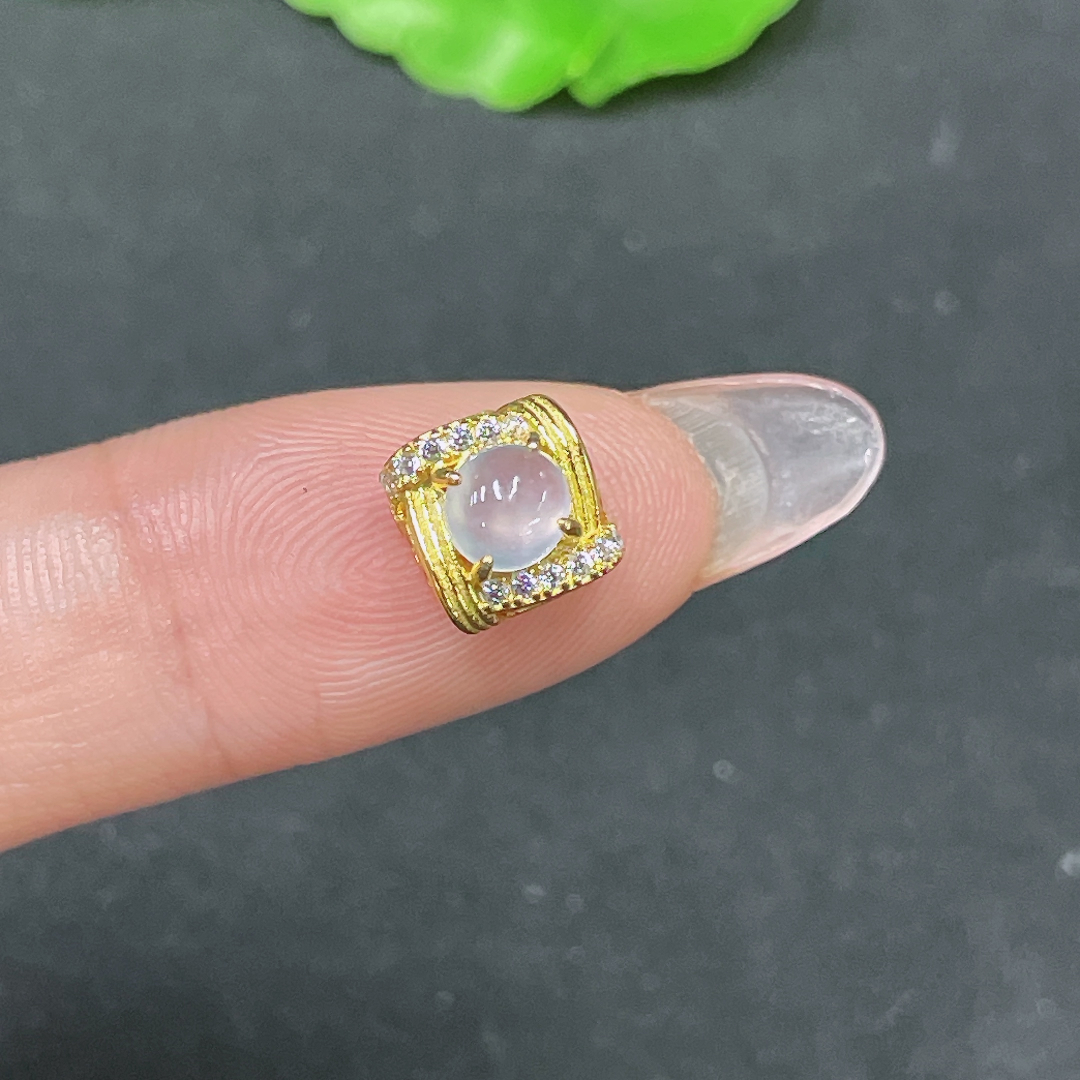 F34046967 Jadeite Inlay Non-Gold Non-Diamond Total Weight Approx. 0.8g